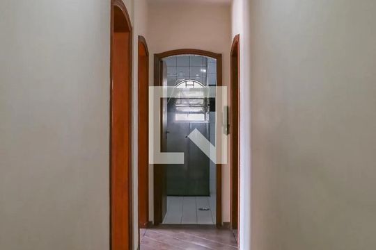 Corredor de casa à venda com 3 quartos, 180m² em Vila Leopoldina, São Paulo