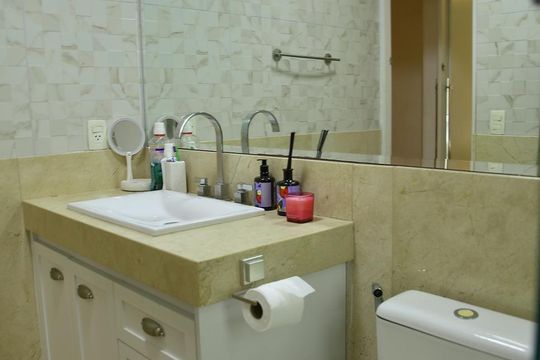 Banheiro da Suíte 1  de casa de condomínio para alugar com 4 quartos, 250m² em Dos Casa, São Bernardo do Campo