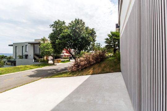 Vista da Rua de casa de condomínio para alugar com 4 quartos, 370m² em Alphaville, Santana de Parnaíba