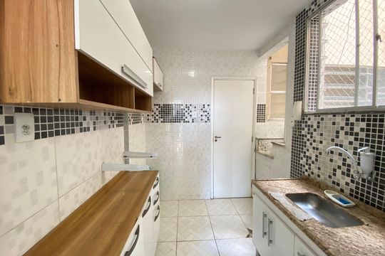 Cozinha e Área de Serviço de apartamento à venda com 2 quartos, 55m² em Abolição, Rio de Janeiro