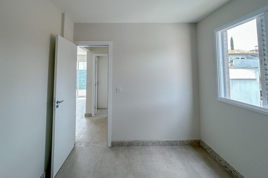 Apartamento à venda com 2 quartos, 116m² em Castelo, Belo Horizonte