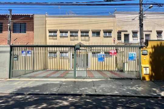 Fachada + Placa de kitnet/studio para alugar com 1 quarto, 20m² em Cidade Universitária, Campinas
