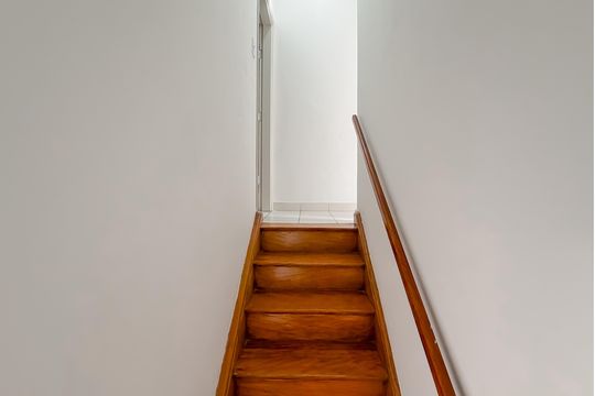 Escada de casa à venda com 2 quartos, 90m² em Ipiranga, São Paulo