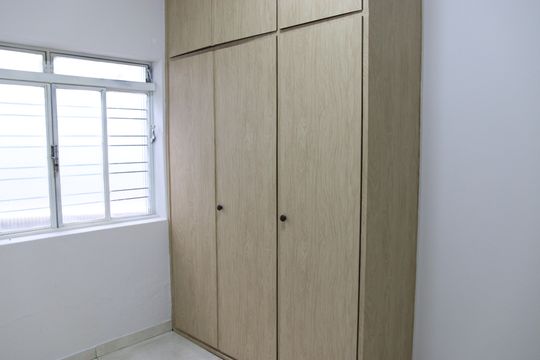 Quarto 01 de casa para alugar com 3 quartos, 85m² em Coimbra, Goiânia
