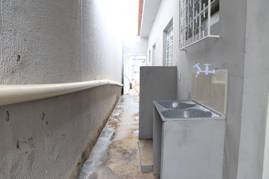 Área de Serviço de casa para alugar com 3 quartos, 85m² em Coimbra, Goiânia