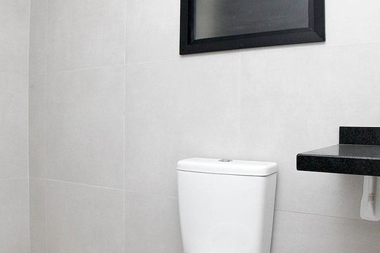 Banheiro Quarto Suíte de kitnet/studio à venda com 2 quartos, 75m² em Auxiliadora, Porto Alegre