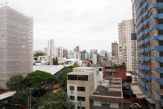 Quarto 1 Suíte Vista de kitnet/studio à venda com 2 quartos, 75m² em Auxiliadora, Porto Alegre