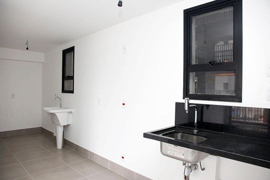 Cozinha + Área de Serviço de kitnet/studio à venda com 2 quartos, 75m² em Auxiliadora, Porto Alegre