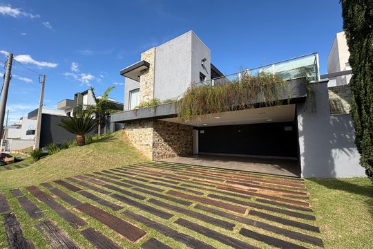 Garagem de casa de condomínio para alugar com 4 quartos, 362m² em Parque Cecap, Jundiaí