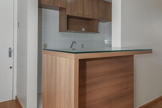 Cozinha de apartamento à venda com 2 quartos, 55m² em São Geraldo, Porto Alegre