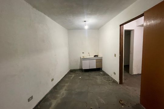 Casa para alugar com 1 quarto, 100m² em Vila Santo Antônio, Cotia