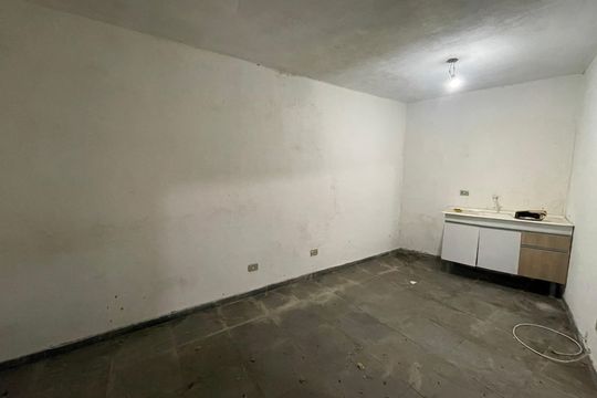 Casa para alugar com 1 quarto, 100m² em Vila Santo Antônio, Cotia