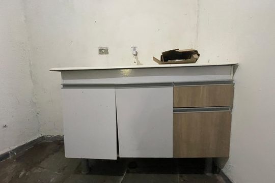 Casa para alugar com 1 quarto, 100m² em Vila Santo Antônio, Cotia