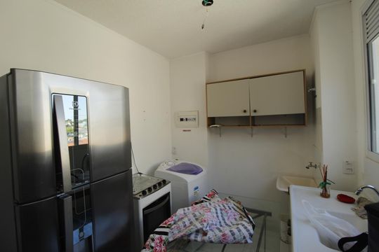 Cozinha de apartamento para alugar com 2 quartos, 60m² em Rubem Berta, Porto Alegre