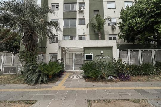 Fachada de apartamento para alugar com 2 quartos, 54m² em Bom Jesus, Porto Alegre