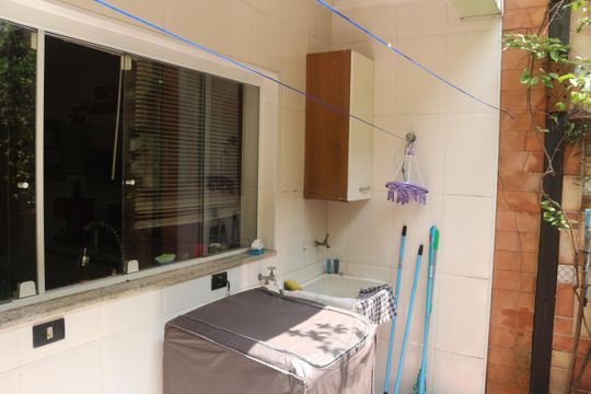 Área de Serviço de casa à venda com 4 quartos, 200m² em Campestre, São Caetano do Sul
