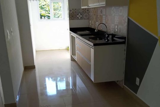 Cozinha de apartamento para alugar com 2 quartos, 60m² em Lajeado, Cotia