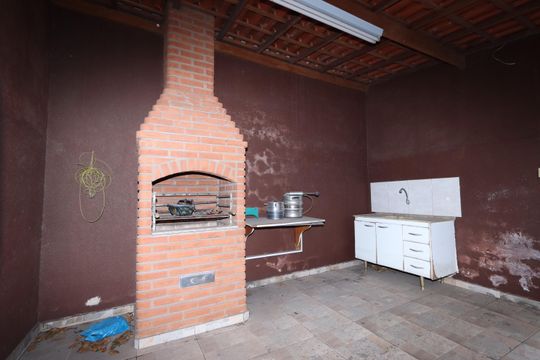 Quintal de casa à venda com 3 quartos, 203m² em Vila Divina Pastora, São Paulo