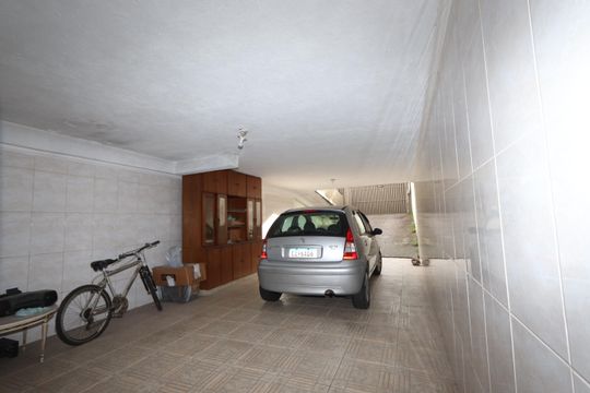 Garagem de casa à venda com 3 quartos, 203m² em Vila Divina Pastora, São Paulo