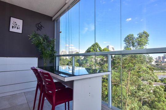 Varanda de kitnet/studio para alugar com 1 quarto, 45m² em Real Parque, São Paulo