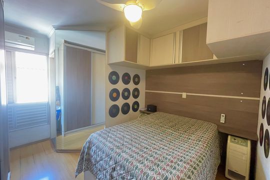 Quarto 1 de casa à venda com 2 quartos, 70m² em Jardim Flor do Campo, Guarulhos