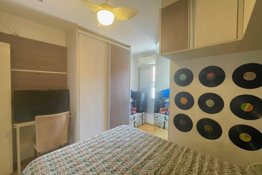 Quarto 1 de casa à venda com 2 quartos, 70m² em Jardim Flor do Campo, Guarulhos