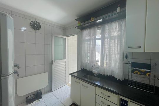 Cozinha de casa à venda com 2 quartos, 70m² em Jardim Flor do Campo, Guarulhos