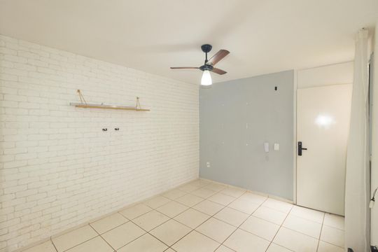 Sala de apartamento para alugar com 2 quartos, 41m² em Campo Grande, Rio de Janeiro