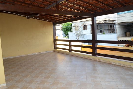 Varanda de casa à venda com 3 quartos, 167m² em Vitoria, Belo Horizonte