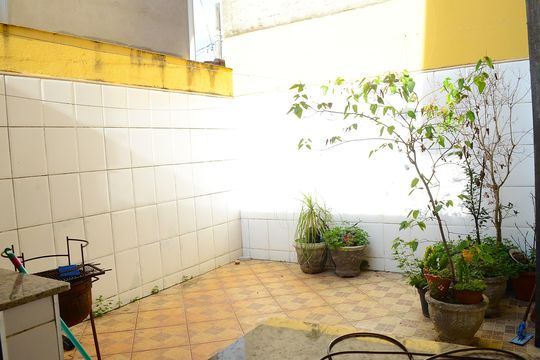 Quintal de casa à venda com 3 quartos, 167m² em Vitoria, Belo Horizonte