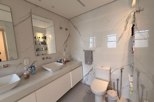Apartamento à venda com 4 quartos, 195m² em Indianópolis, São Paulo