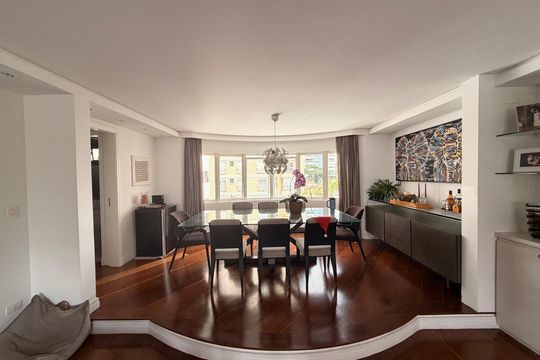 Apartamento à venda com 4 quartos, 195m² em Indianópolis, São Paulo