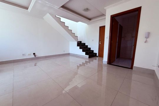 Apartamento à venda com 3 quartos, 200m² em Bairro da Glória, Contagem