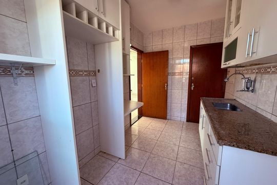 Apartamento à venda com 3 quartos, 200m² em Bairro da Glória, Contagem
