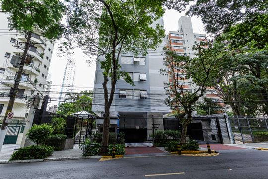 Fachada de apartamento à venda com 2 quartos, 87m² em Indianópolis, São Paulo