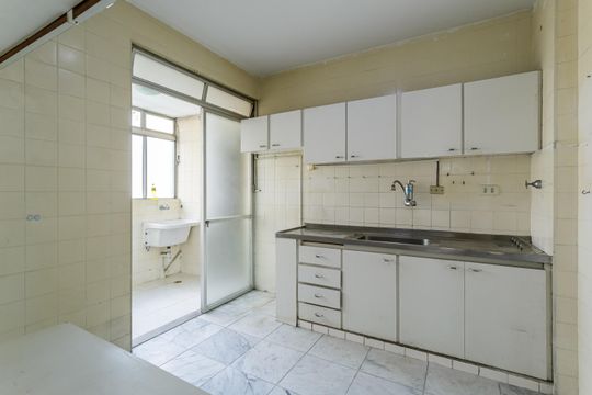 Cozinha de apartamento à venda com 2 quartos, 87m² em Indianópolis, São Paulo