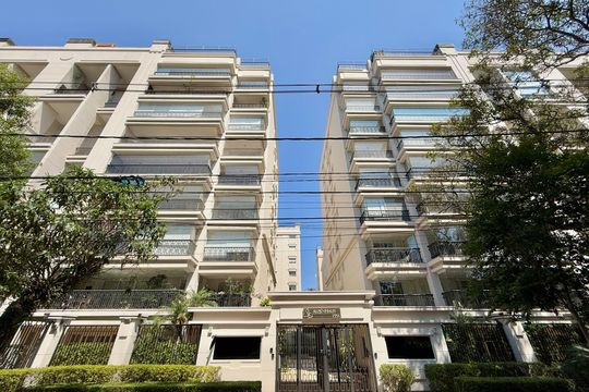 Fachada  de apartamento à venda com 4 quartos, 185m² em Santo Amaro, São Paulo