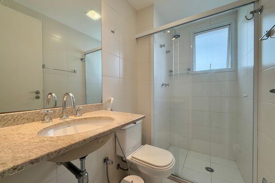 Banheiro Suíte 2 de apartamento à venda com 4 quartos, 185m² em Santo Amaro, São Paulo
