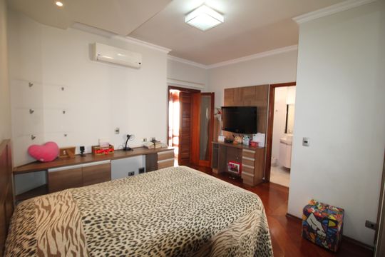 Quarto 4 de casa à venda com 6 quartos, 388m² em Tucuruvi, São Paulo