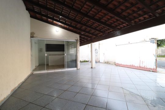 Varanda de casa para alugar com 3 quartos, 150m² em Carajás, Uberlândia