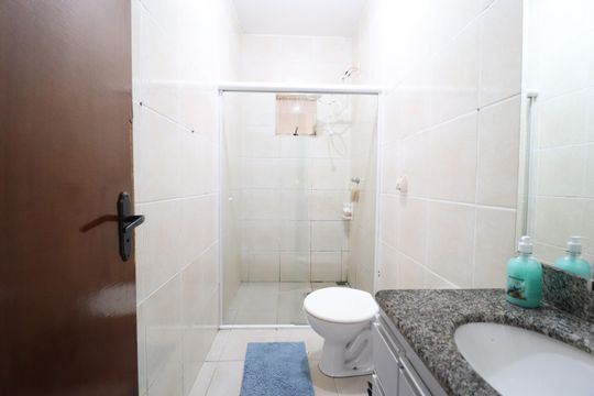Banheiro Social de casa para alugar com 3 quartos, 150m² em Carajás, Uberlândia