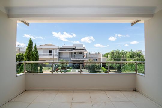 Varanda Suíte 5 de casa de condomínio para alugar com 5 quartos, 340m² em Parque Ortolândia, Hortolândia