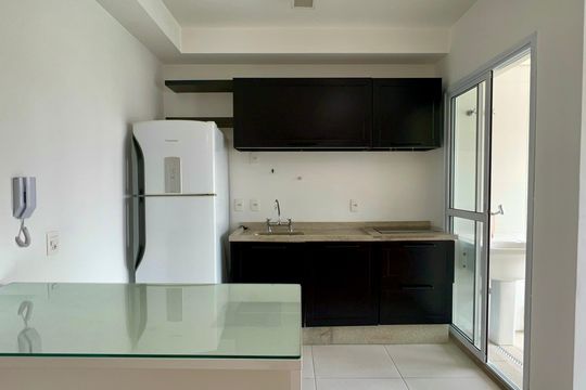 Cozinha de kitnet/studio para alugar com 1 quarto, 33m² em Pinheiros, São Paulo