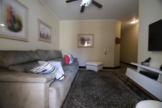 Sala de TV de casa à venda com 3 quartos, 280m² em Jardim Santana, Campinas