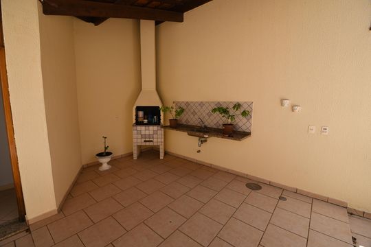 Churrasqueira de casa à venda com 3 quartos, 280m² em Jardim Santana, Campinas