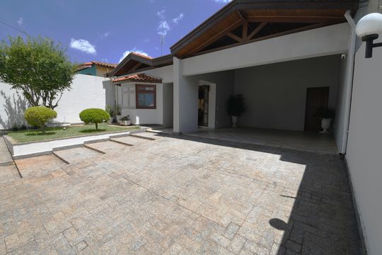 Garagem de casa à venda com 3 quartos, 280m² em Jardim Santana, Campinas