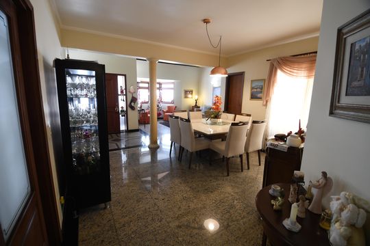 Sala  de casa à venda com 3 quartos, 280m² em Jardim Santana, Campinas