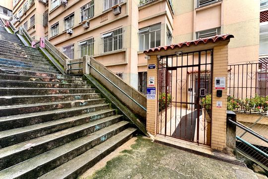 Apartamento à venda com 2 quartos, 60m² em Centro, Rio de Janeiro