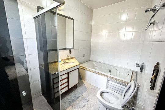 Casa à venda com 3 quartos, 181m² em Santa Amelia, Belo Horizonte