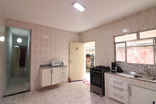 Cozinha  de casa para alugar com 2 quartos, 125m² em Jardim Thelma, São Bernardo do Campo